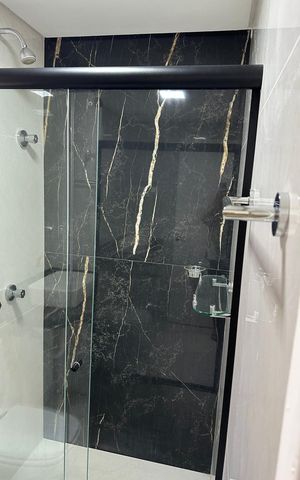 Apartamento à venda com 76m², 2 quartos e 1 vaga Apartamento à venda com 76m², 2 quartos e 1 vagaBanheiro da Suíte