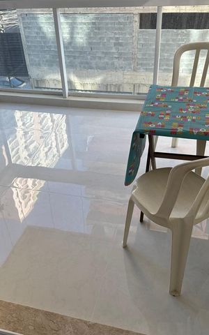 Apartamento à venda com 76m², 2 quartos e 1 vaga Apartamento à venda com 76m², 2 quartos e 1 vagaVaranda