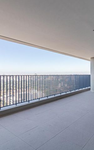 Apartamento à venda com 176m², 3 quartos e 2 vagasVaranda