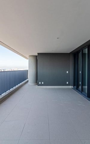 Apartamento à venda com 176m², 3 quartos e 2 vagasVaranda