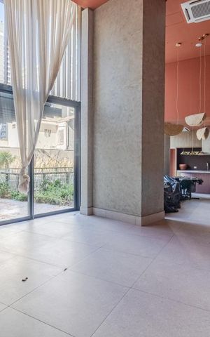 Apartamento à venda com 176m², 3 quartos e 2 vagasÁrea comum - Salão de festas
