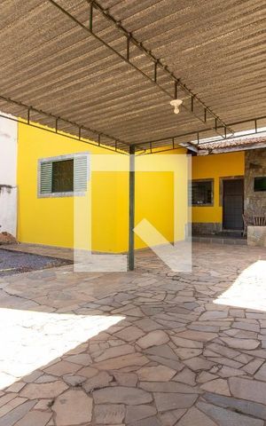 Casa à venda com 400m², 2 quartos e sem vaga