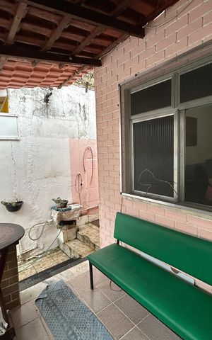 Casa à venda com 118m², 2 quartos e 1 vagaVaranda