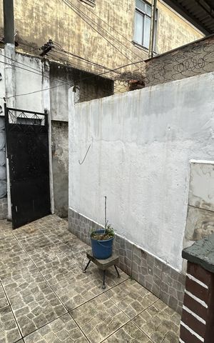 Casa à venda com 118m², 2 quartos e 1 vagaArea externa