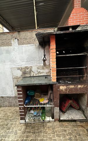 Casa à venda com 118m², 2 quartos e 1 vagaChurrasqueira