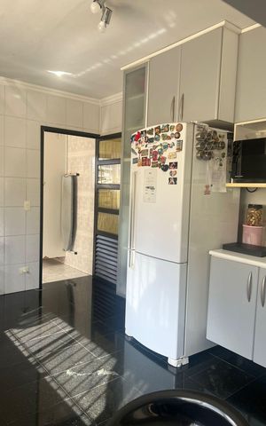 Casa à venda com 262m², 3 quartos e 6 vagas