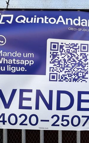 Casa à venda com 191m², 3 quartos e 2 vagas Casa à venda com 191m², 3 quartos e 2 vagasPlaca