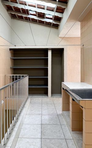 Casa à venda com 191m², 3 quartos e 2 vagas Casa à venda com 191m², 3 quartos e 2 vagasÁrea de Serviço