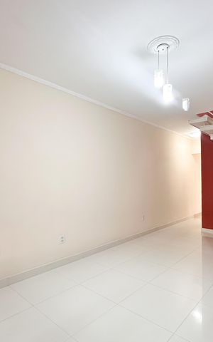 Casa à venda com 191m², 3 quartos e 2 vagas Casa à venda com 191m², 3 quartos e 2 vagasSala
