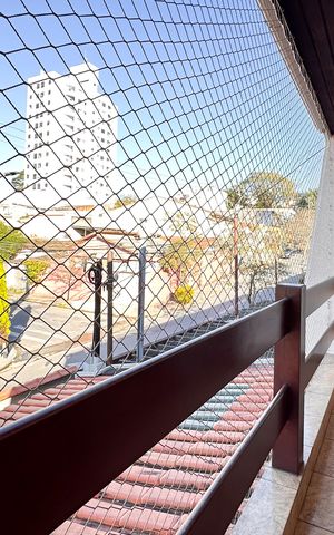 Casa à venda com 191m², 3 quartos e 2 vagas Casa à venda com 191m², 3 quartos e 2 vagasSacada do Quarto 3
