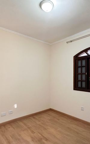 Casa à venda com 191m², 3 quartos e 2 vagas Casa à venda com 191m², 3 quartos e 2 vagasQuarto 2