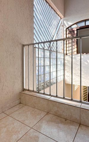 Casa à venda com 191m², 3 quartos e 2 vagas Casa à venda com 191m², 3 quartos e 2 vagasÁrea de Serviço