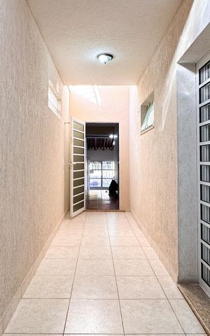 Casa à venda com 191m², 3 quartos e 2 vagas Casa à venda com 191m², 3 quartos e 2 vagasQuintal