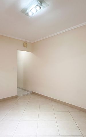 Casa à venda com 191m², 3 quartos e 2 vagas Casa à venda com 191m², 3 quartos e 2 vagasCopa
