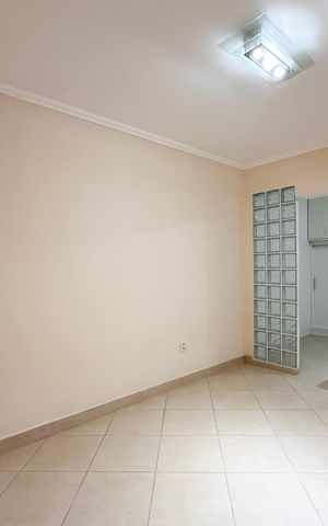 Casa à venda com 191m², 3 quartos e 2 vagas Casa à venda com 191m², 3 quartos e 2 vagasCopa