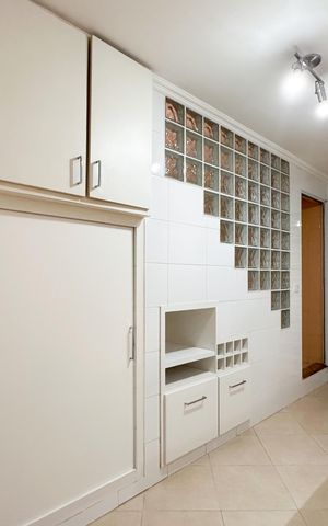 Casa à venda com 191m², 3 quartos e 2 vagas Casa à venda com 191m², 3 quartos e 2 vagasCozinha