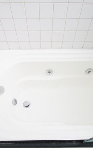 Apartamento à venda com 170m², 3 quartos e 3 vagasBanheiro 