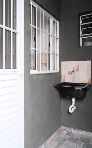 Casa para alugar com 26m², 1 quarto e sem vagaÁrea de Serviço