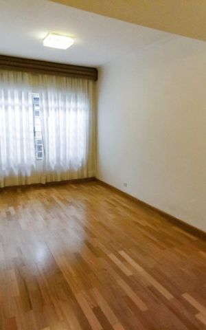 Casa para alugar com 143m², 2 quartos e 2 vagas Casa para alugar com 143m², 2 quartos e 2 vagasSala