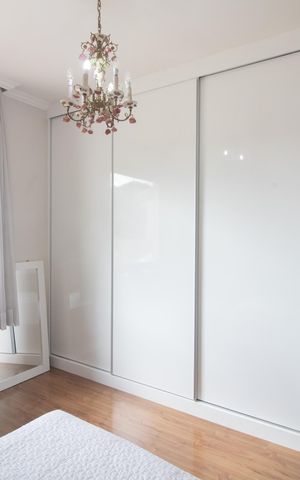 Casa à venda com 520m², 4 quartos e 3 vagas Casa à venda com 520m², 4 quartos e 3 vagasQuarto 1