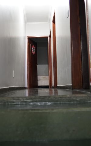 Casa à venda com 230m², 3 quartos e 2 vagasEscada