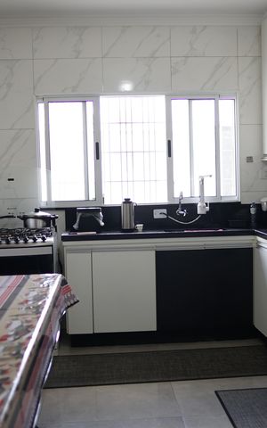 Casa à venda com 230m², 3 quartos e 2 vagasCozinha