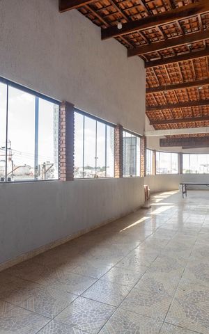 Casa à venda com 343m², 5 quartos e 3 vagas Casa à venda com 343m², 5 quartos e 3 vagasÁrea de lazer