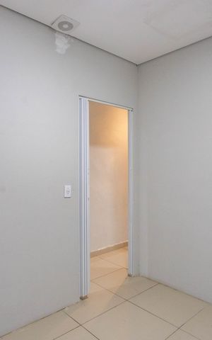 Casa à venda com 343m², 5 quartos e 3 vagas Casa à venda com 343m², 5 quartos e 3 vagasCasa 2 - Quarto 2