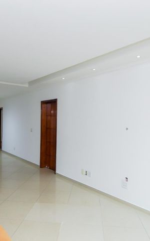Casa à venda com 260m², 3 quartos e 5 vagasSala