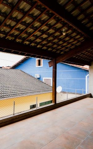 Casa à venda com 260m², 3 quartos e 5 vagasVaranda