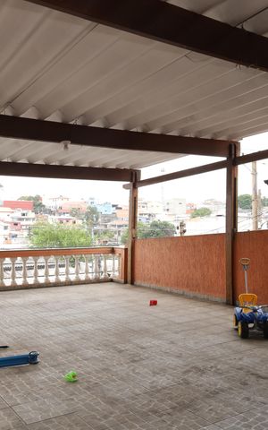 Casa à venda com 200m², 3 quartos e 3 vagasQuintal e área da churrasqueira