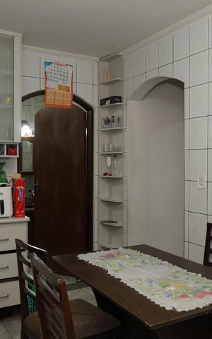 Casa à venda com 200m², 3 quartos e 3 vagasCozinha