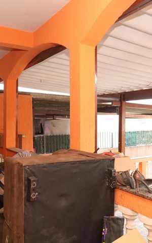 Casa à venda com 200m², 3 quartos e 3 vagasVaranda
