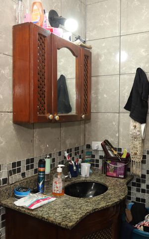 Casa à venda com 200m², 3 quartos e 3 vagasBanheiro