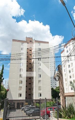 Apartamento à venda com 75m², 3 quartos e 1 vaga Apartamento à venda com 75m², 3 quartos e 1 vagaFachada