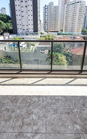 Apartamento à venda com 120m², 2 quartos e 2 vagasVaranda