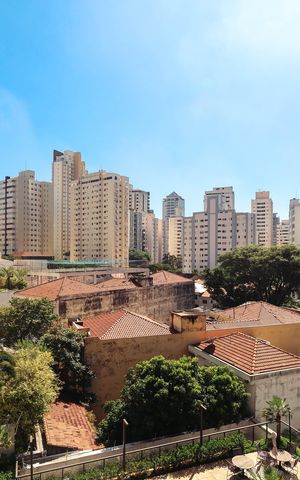Apartamento à venda com 120m², 2 quartos e 2 vagasVaranda