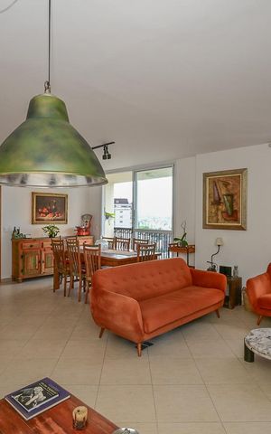 Apartamento para alugar com 112m², 2 quartos e 3 vagasSala