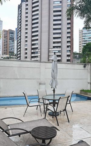 Apartamento à venda com 180m², 3 quartos e 4 vagasPiscina 1