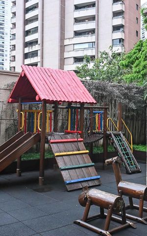 Apartamento à venda com 180m², 3 quartos e 4 vagasPlayground
