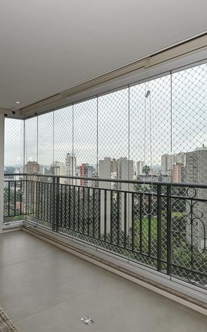 Apartamento à venda com 180m², 3 quartos e 4 vagasVaranda