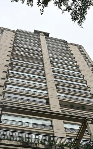 Apartamento à venda com 180m², 3 quartos e 4 vagasFachada