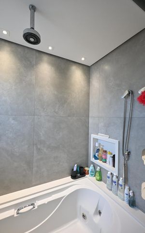 Apartamento à venda com 180m², 3 quartos e 4 vagasBanheiro da Suíte  3