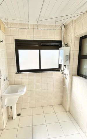 Apartamento à venda com 97m², 4 quartos e 2 vagas Apartamento à venda com 97m², 4 quartos e 2 vagasCozinha