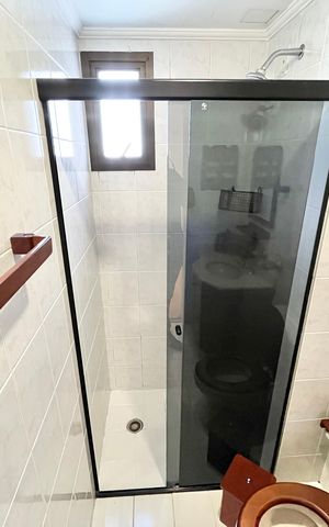 Apartamento à venda com 97m², 4 quartos e 2 vagas Apartamento à venda com 97m², 4 quartos e 2 vagasBanheiro