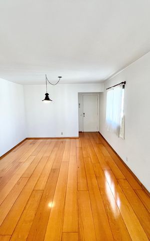 Apartamento à venda com 97m², 4 quartos e 2 vagas Apartamento à venda com 97m², 4 quartos e 2 vagasSala