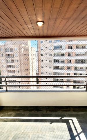 Apartamento à venda com 97m², 4 quartos e 2 vagas Apartamento à venda com 97m², 4 quartos e 2 vagasVaranda da Sala