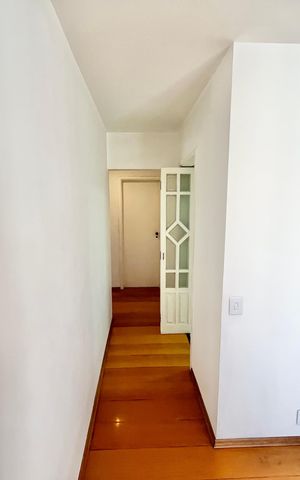 Apartamento à venda com 97m², 4 quartos e 2 vagas Apartamento à venda com 97m², 4 quartos e 2 vagasCorredor