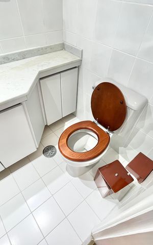 Apartamento à venda com 97m², 4 quartos e 2 vagas Apartamento à venda com 97m², 4 quartos e 2 vagasBanheiro da Suíte