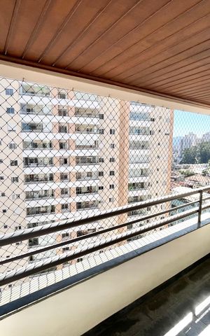 Apartamento à venda com 97m², 4 quartos e 2 vagas Apartamento à venda com 97m², 4 quartos e 2 vagasVaranda da Sala
